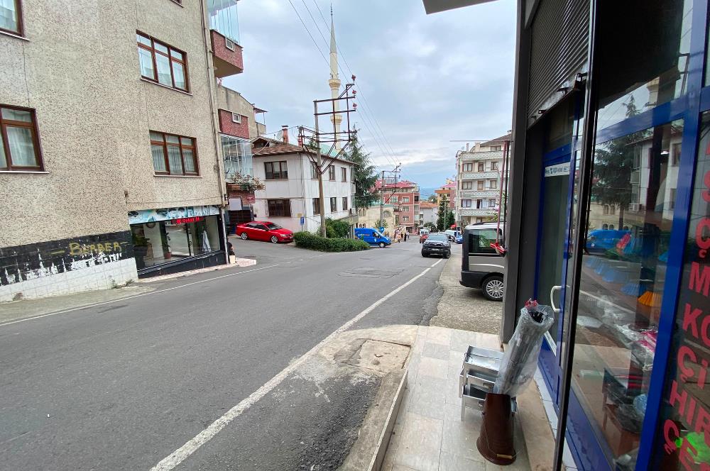 CADDE ÜZERİ SATILIK DÜKKAN TİCARİ POTANSİYELİ YÜKSEK