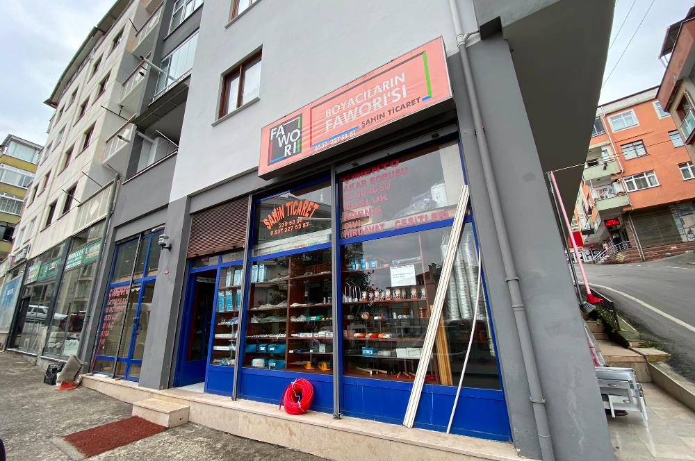 CADDE ÜZERİ SATILIK DÜKKAN TİCARİ POTANSİYELİ YÜKSEK