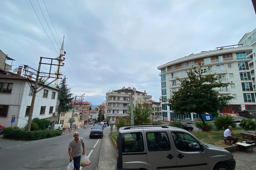 CADDE ÜZERİ SATILIK DÜKKAN TİCARİ POTANSİYELİ YÜKSEK