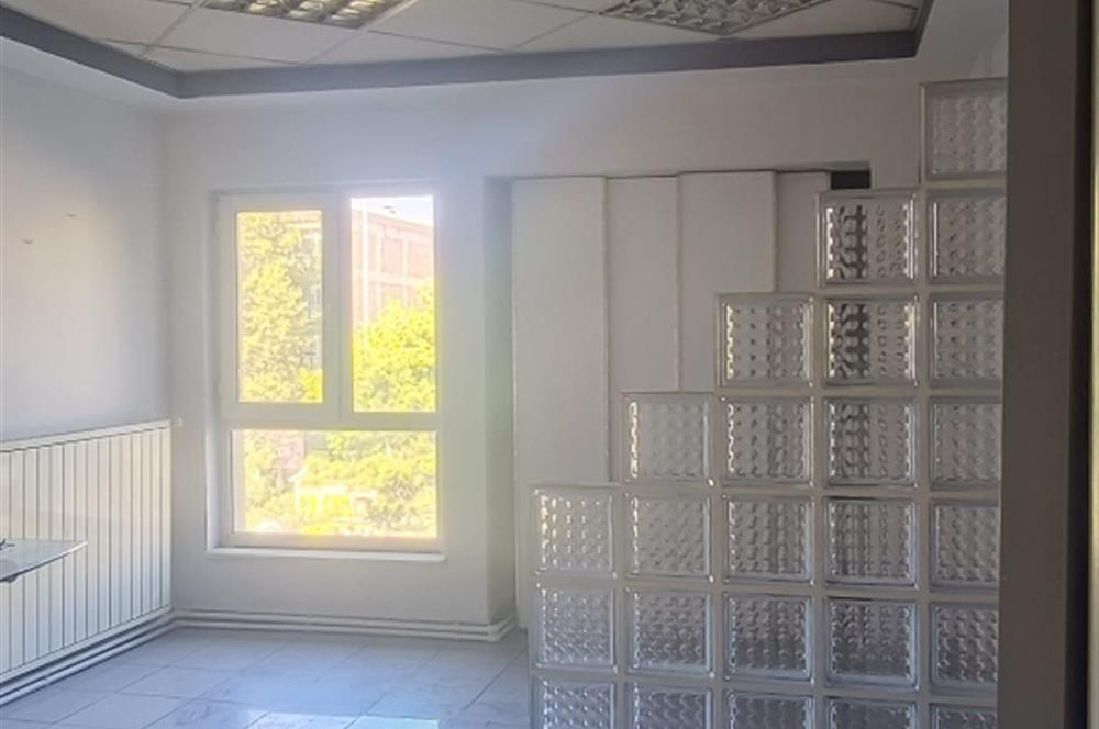 bulvara 3 odalı ofis