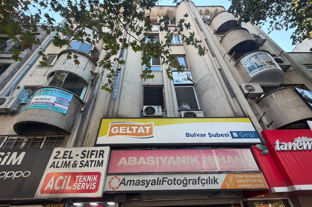 bulvara 3 odalı ofis