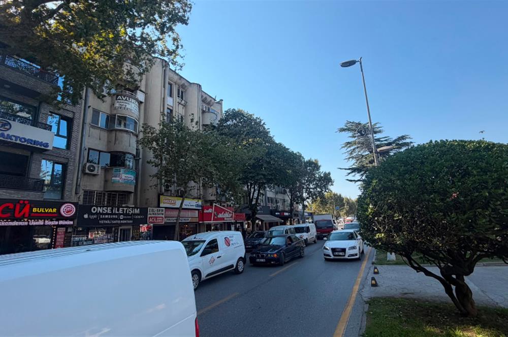 bulvara 3 odalı ofis