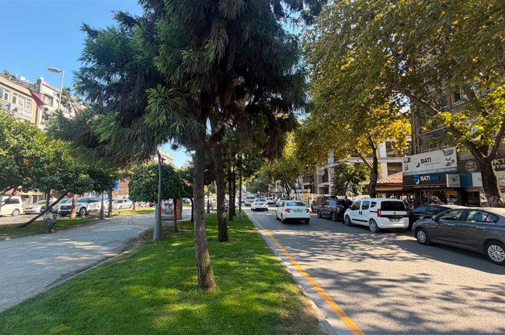 bulvara 3 odalı ofis