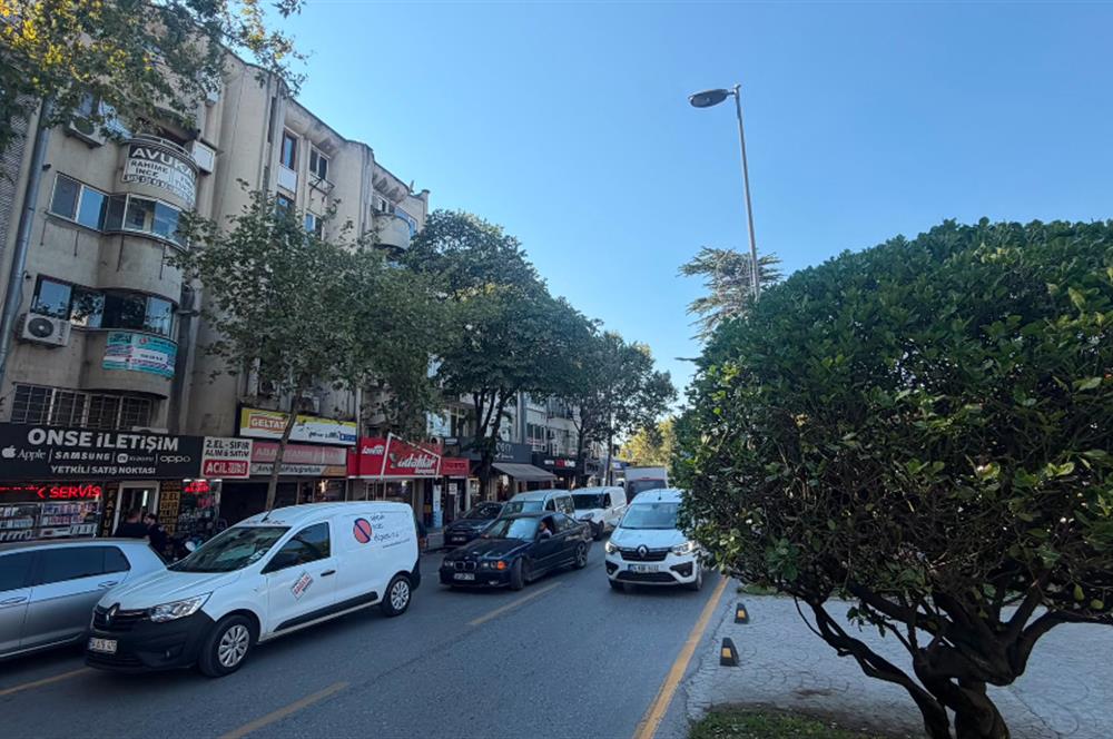 bulvara 3 odalı ofis