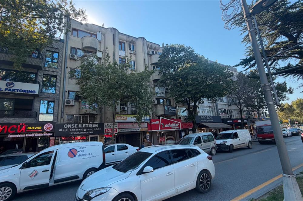 bulvara 3 odalı ofis