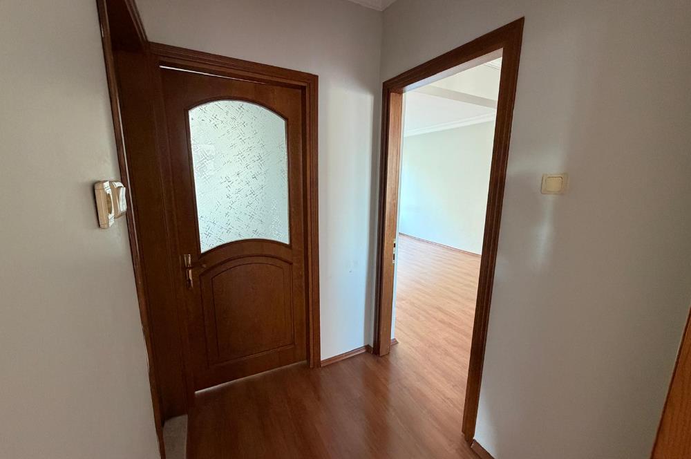 ŞEHRİN MERKEZİNDE MEDENİYET ÜNİ.KOMŞU SİTE İÇİ SATILIK 3+1 DAİRE