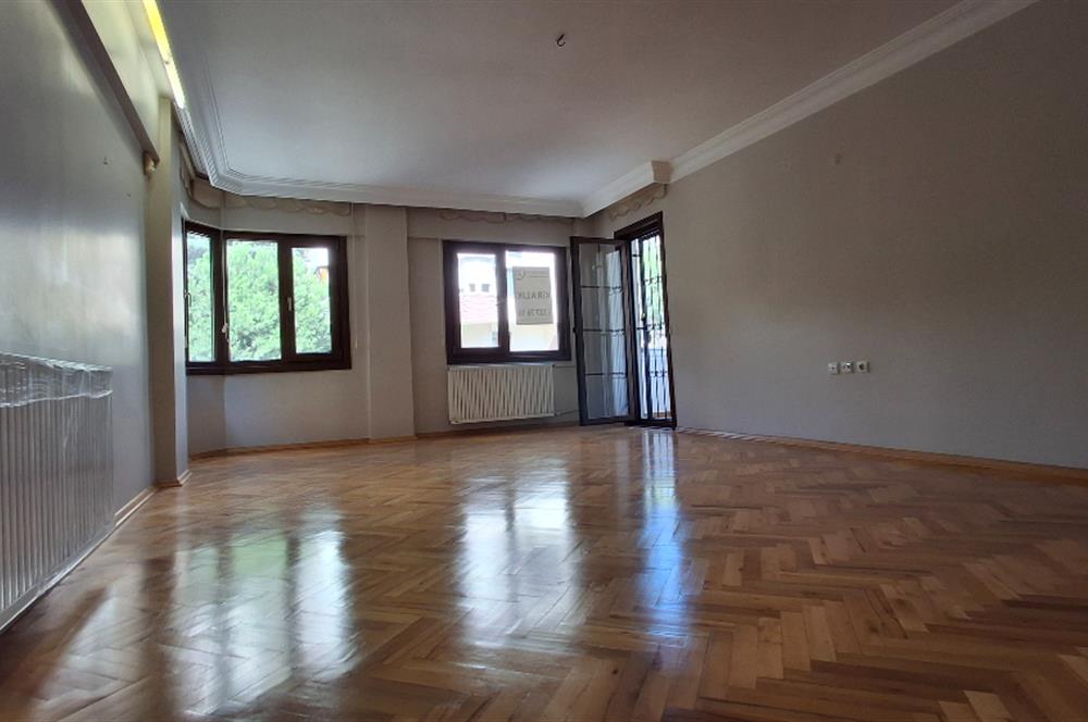 ACIBADEM GENÇ SOKAKTA KİRALIK DAİRE 