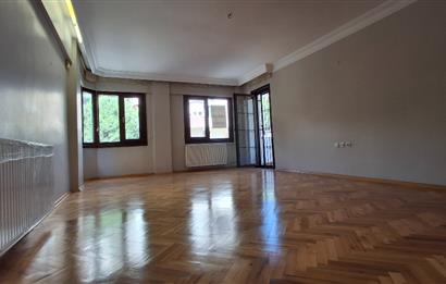 ACIBADEM GENÇ SOKAKTA KİRALIK DAİRE 