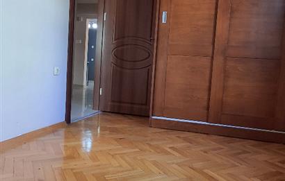 ACIBADEM GENÇ SOKAKTA KİRALIK DAİRE 