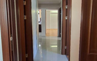 ACIBADEM GENÇ SOKAKTA KİRALIK DAİRE 