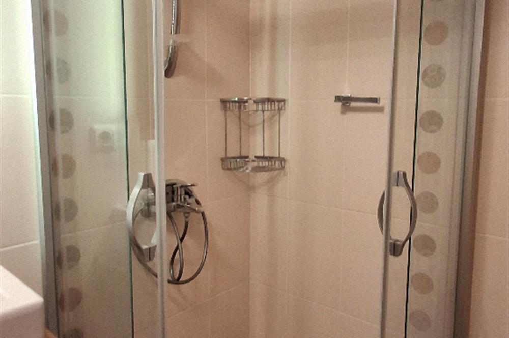 ACIBADEM GENÇ SOKAKTA KİRALIK DAİRE 