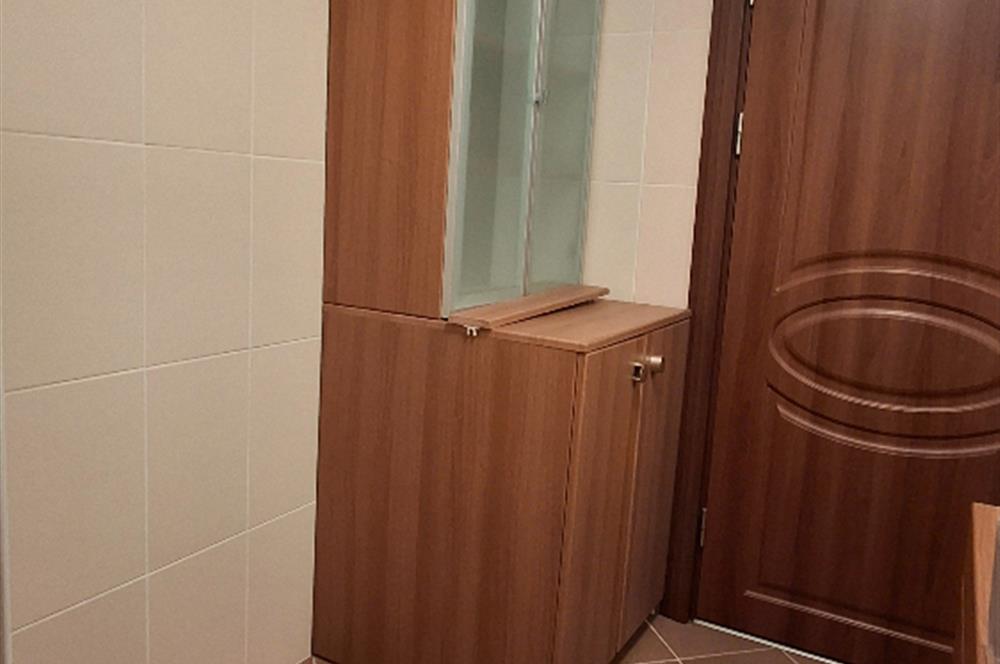 ACIBADEM GENÇ SOKAKTA KİRALIK DAİRE 