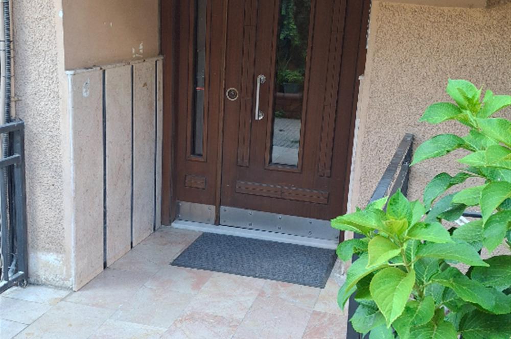 ACIBADEM GENÇ SOKAKTA KİRALIK DAİRE 