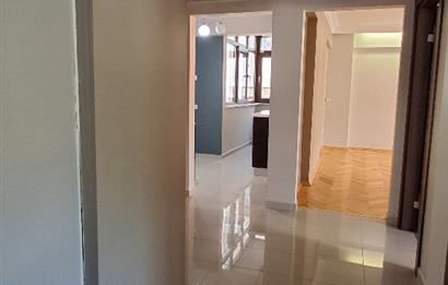 ACIBADEM GENÇ SOKAKTA KİRALIK DAİRE 