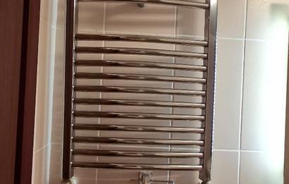 ACIBADEM GENÇ SOKAKTA KİRALIK DAİRE 