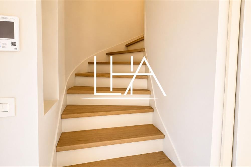 C21'DEN LARUS LOFT SİTESİ'NDE İÇ CEPHEYE BAKAN FULL EŞYALI DAİRE