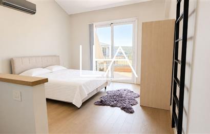 C21'DEN LARUS LOFT SİTESİ'NDE İÇ CEPHEYE BAKAN FULL EŞYALI DAİRE