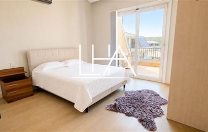 C21'DEN LARUS LOFT SİTESİ'NDE İÇ CEPHEYE BAKAN FULL EŞYALI DAİRE