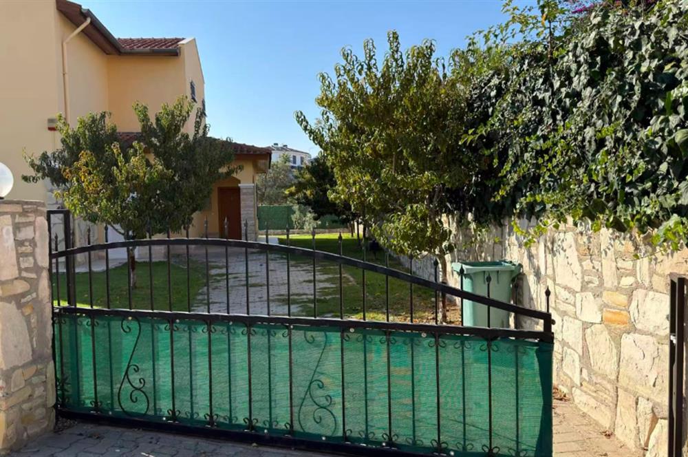 Kuşadası Samos Villalarında Özel Havuzlu,Geniş Bahçeli 4+1 Villa