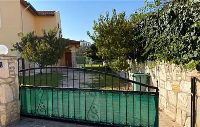 Kuşadası Samos Villalarında Özel Havuzlu,Geniş Bahçeli 4+1 Villa