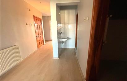C21 Bal'dan Kayabey Mah.'de Teras Kullanımlı Kiralık 2+1 Daire