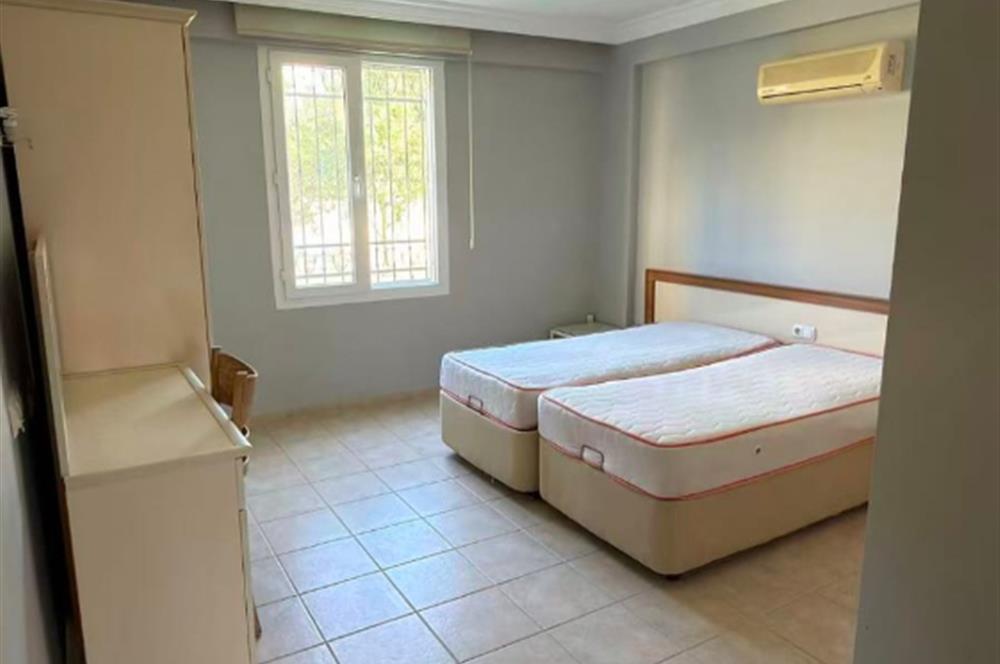 Kuşadası Samos Villalarında Özel Havuzlu,Geniş Bahçeli 4+1 Villa