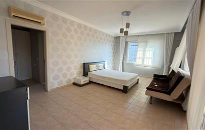 Kuşadası Samos Villalarında Özel Havuzlu,Geniş Bahçeli 4+1 Villa