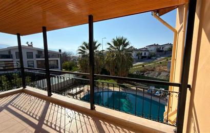 Kuşadası Samos Villalarında Özel Havuzlu,Geniş Bahçeli 4+1 Villa