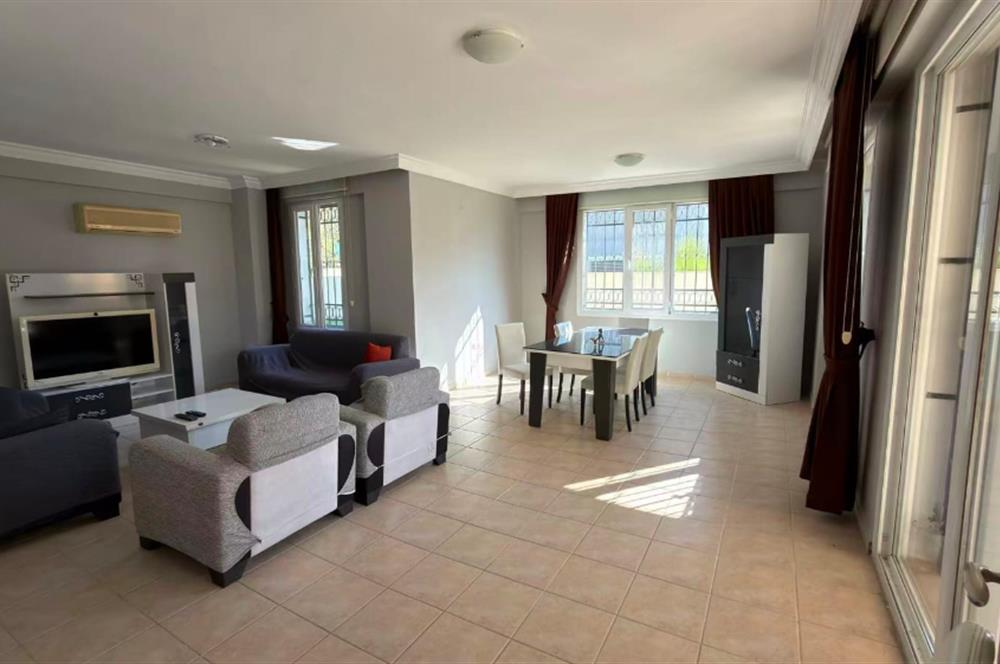 Kuşadası Samos Villalarında Özel Havuzlu,Geniş Bahçeli 4+1 Villa