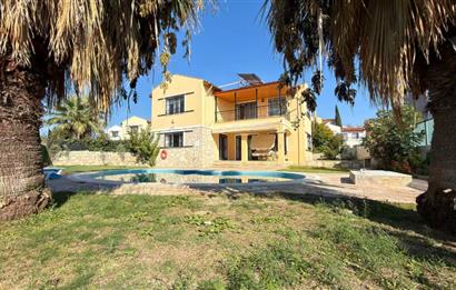 Kuşadası Samos Villalarında Özel Havuzlu,Geniş Bahçeli 4+1 Villa