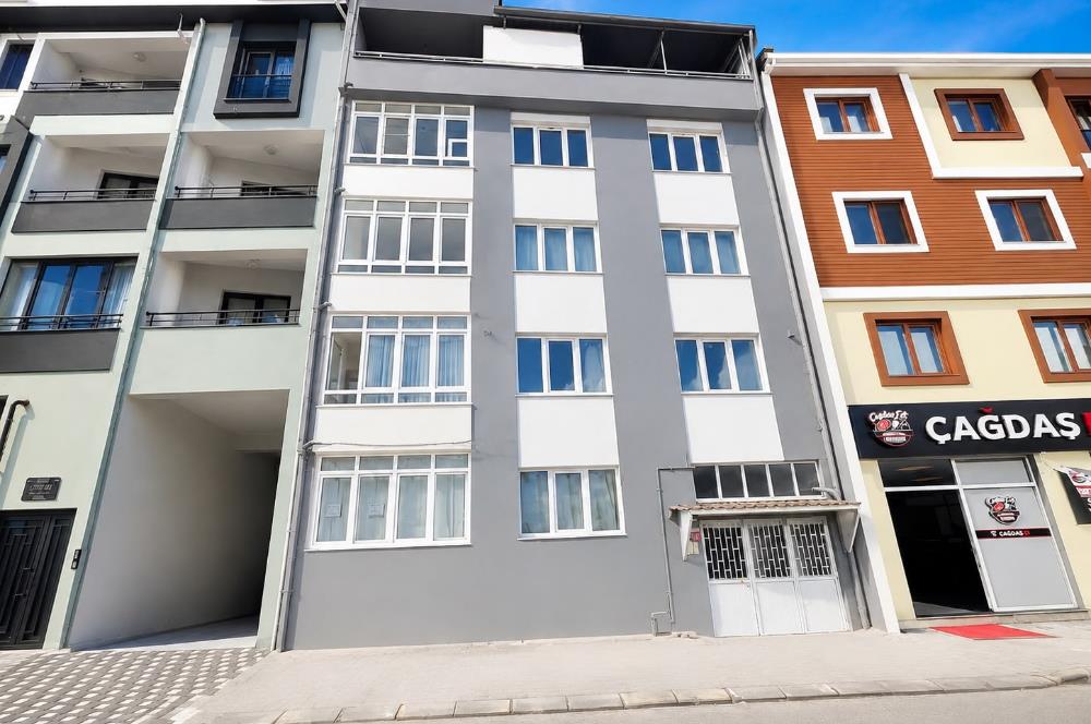 C21 Bal'dan Kayabey Mah.'de Teras Kullanımlı Kiralık 2+1 Daire