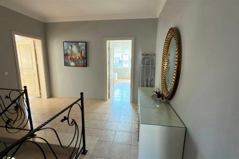 Kuşadası Samos Villalarında Özel Havuzlu,Geniş Bahçeli 4+1 Villa