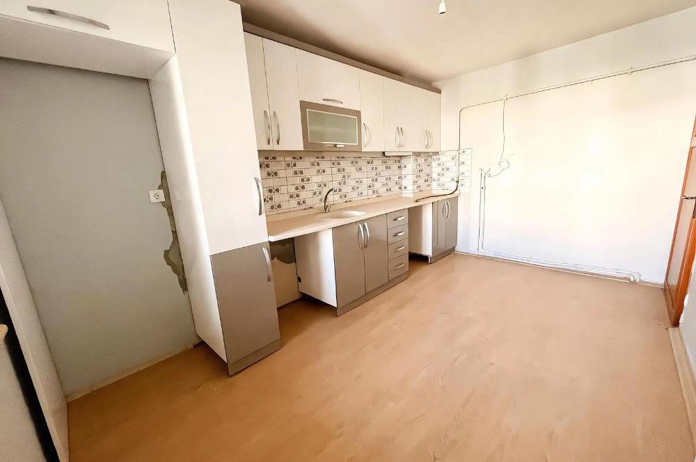 C21 Bal'dan Kayabey Mah.'de Teras Kullanımlı Kiralık 2+1 Daire