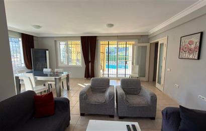 Kuşadası Samos Villalarında Özel Havuzlu,Geniş Bahçeli 4+1 Villa