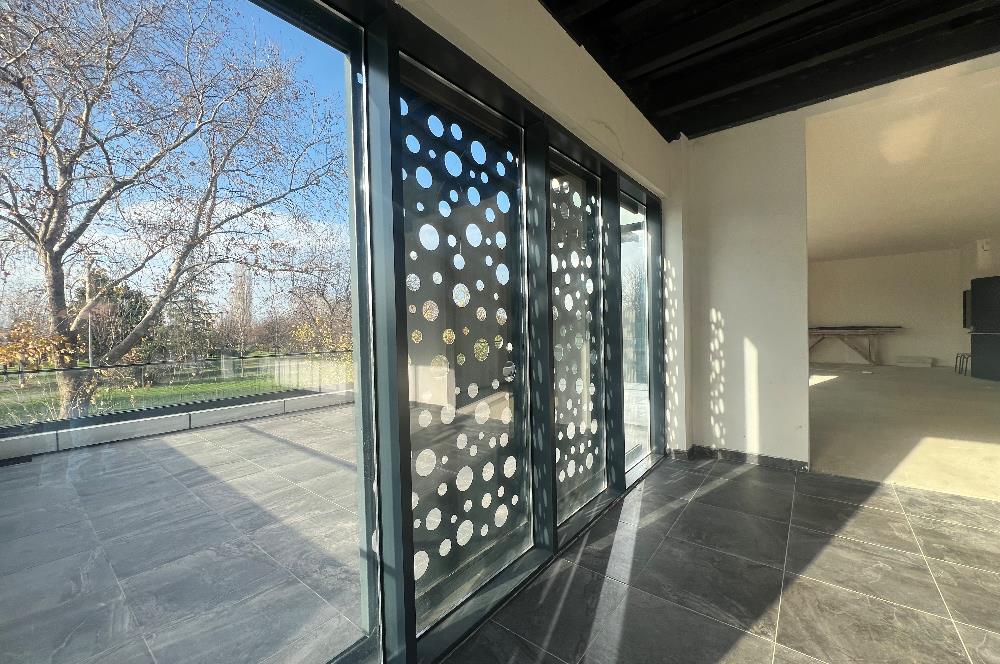 Pendik Kaynarcada Satılık Plaza 