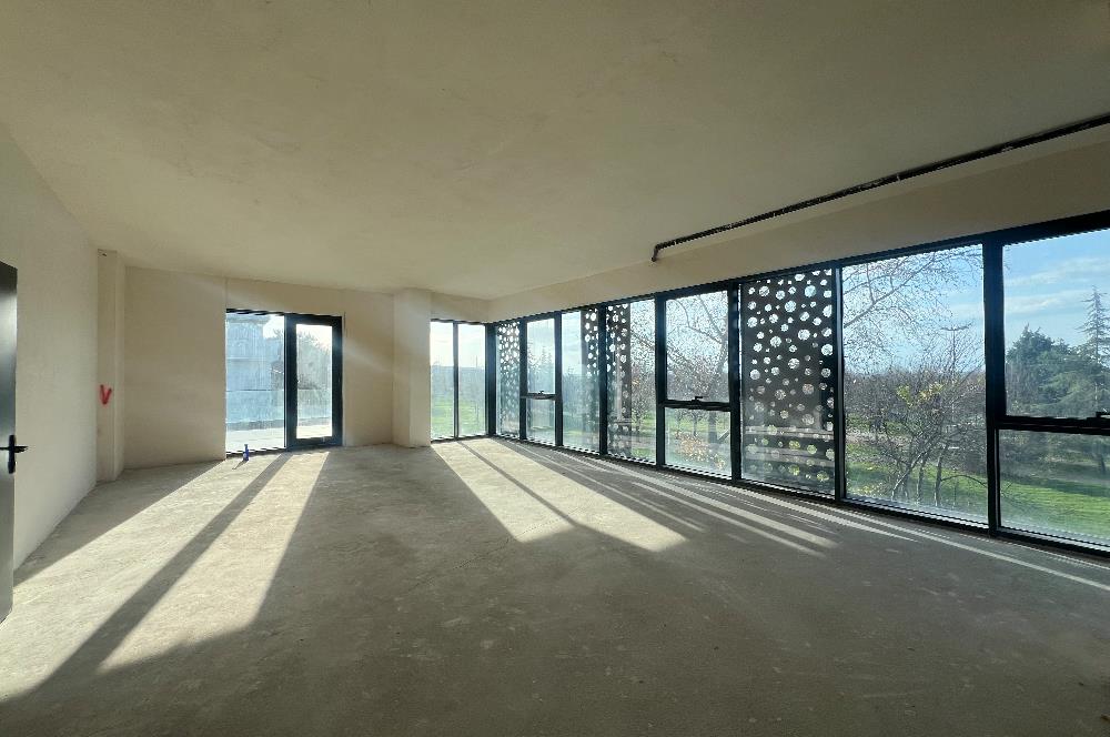 Pendik Kaynarcada Satılık Plaza 