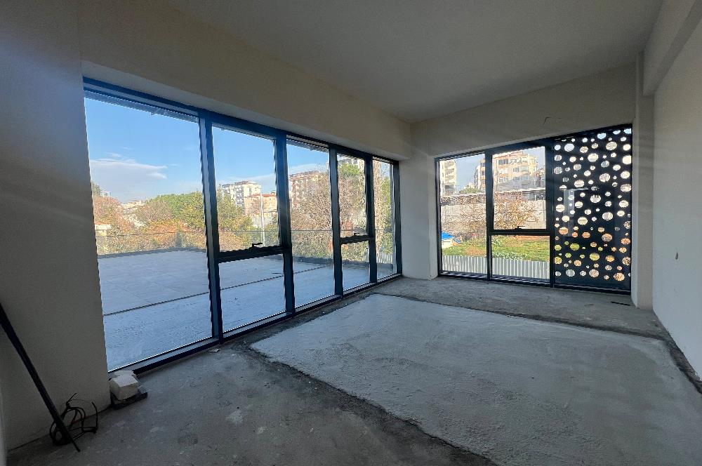 Pendik Kaynarcada Satılık Plaza 