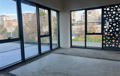 Pendik Kaynarcada Satılık Plaza 