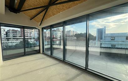Pendik Kaynarcada Satılık Plaza 