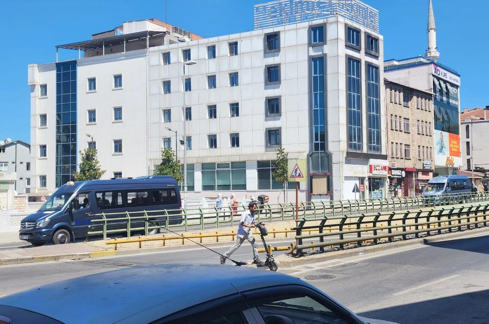 ÜMRANİYE ALEMDAĞ CAD. ÜZERİNDE KİRALIK 6.500 M2 KOMPLE BİNA