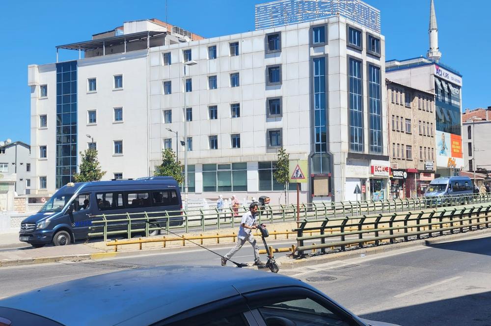 ÜMRANİYE ALEMDAĞ CAD. ÜZERİNDE KİRALIK 6.500 M2 KOMPLE BİNA