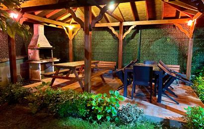 Kırkpınar Merkeze yazın site içi müstakil havzlu Villa