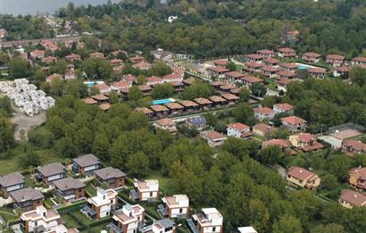 Kırkpınar Merkeze yazın site içi müstakil havzlu Villa