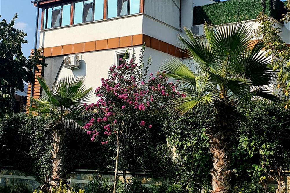 Kırkpınar Merkeze yazın site içi müstakil havzlu Villa