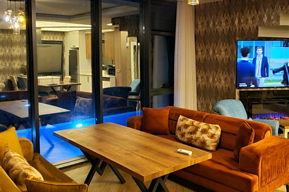 Kırkpınar Merkeze yazın site içi müstakil havzlu Villa