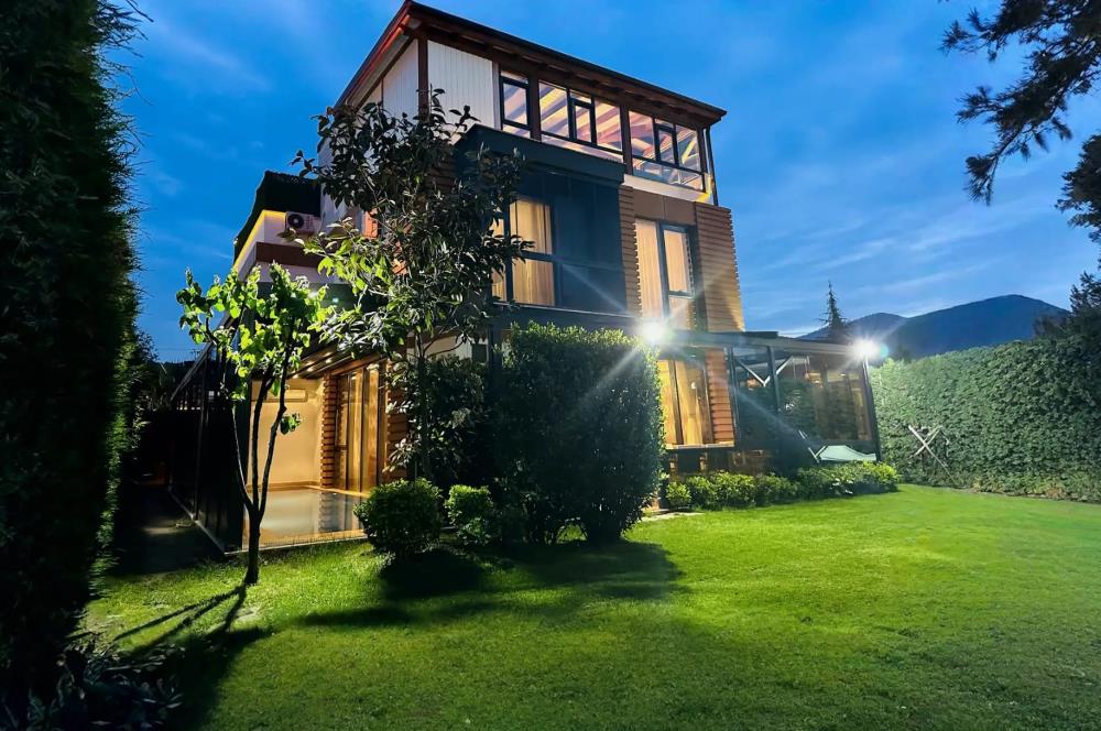 Kırkpınar Merkeze yazın site içi müstakil havzlu Villa