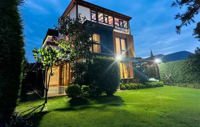 Kırkpınar Merkeze yazın site içi müstakil havzlu Villa
