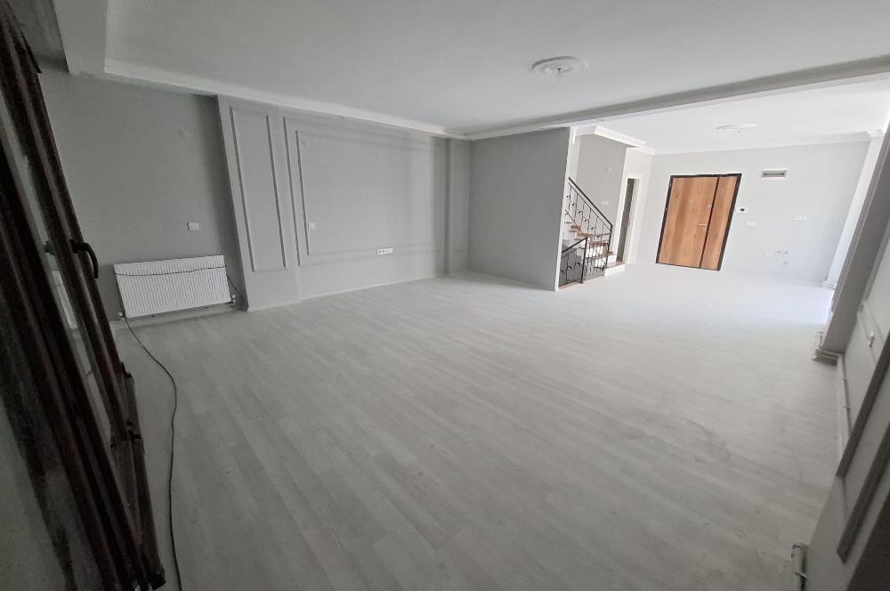 C21 BAL'DAN YENİ MAHALLE'DE 5+2 KİRALIK VİLLA
