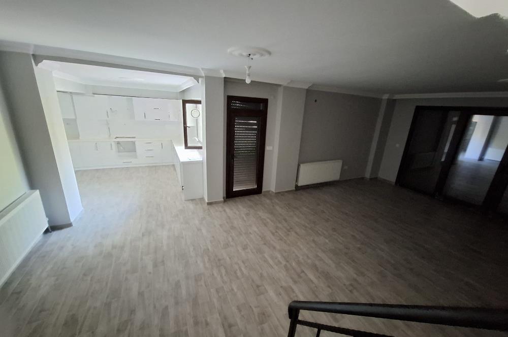 C21 BAL'DAN YENİ MAHALLE'DE 5+2 KİRALIK VİLLA
