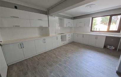 C21 BAL'DAN YENİ MAHALLE'DE 5+2 KİRALIK VİLLA